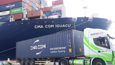 Approdata in Italia la prima porta container a LNG
