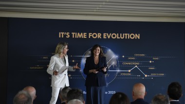 NUOVA PIATTAFORMA DIGITALE PER IL TRASPORTO MERCI END TO END