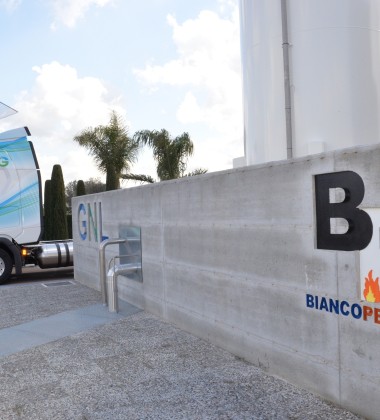 Inaugurata la prima stazione LNG del Sud Italia
