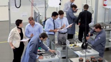 Analisi e miglioramento delle prestazioni della Lean Experience Factory