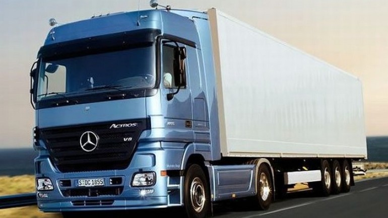 Trasporto merci, i dati del primo semestre 2015