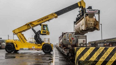 CLS Hyster: nuova cabina sollevabile e controllo remoto