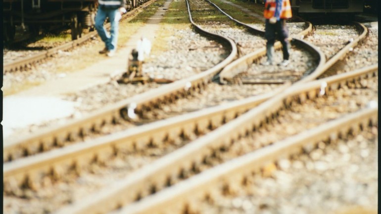 La privatizzazione di Ferrovie dello Stato: separare la Rete dal Gruppo FSI per uscire dallo stallo