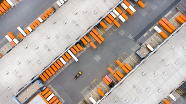 Sincronizzare le operazioni di trasporto con quelle di magazzino