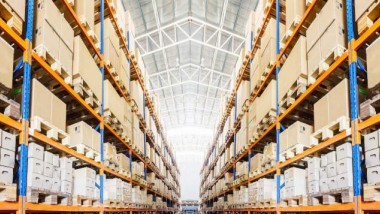 Fare scorte per ridurre gli intoppi lungo la supply chain