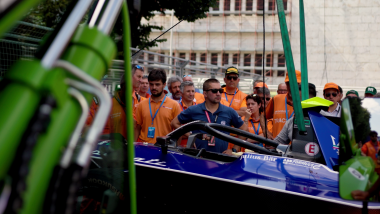 un telescopico full-electric scende in pista