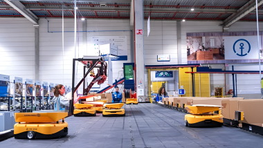 KUEHNE+NAGEL INTEGRA I ROBOT LIBIAO NEL SUO HUB DI CHÂTRES