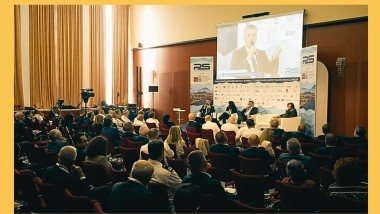 UNA NAPLES SHIPPING WEEK DA RECORD