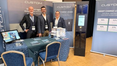 Custom presenta Smart Charge Locker