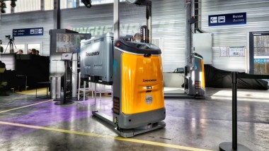 EAC 212a: robot autonomo per alto sollevamento 