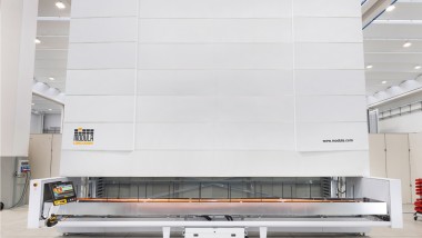 Automazione verticale per la gestione dei materiali lunghi