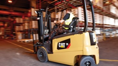 L’offerta CAT Lift Trucks per la logistica