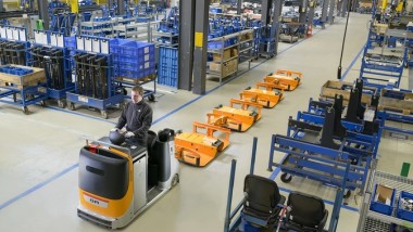 Ottimizzare il magazzino con il rimorchio tipo B di OM Still