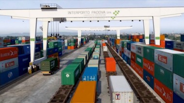 Interporto Padova, bando per installazione gru a portale