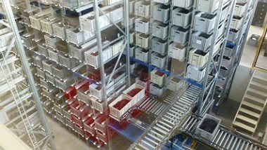 Tecnologia Interroll per il magazzino automatico di N.I.R.A.