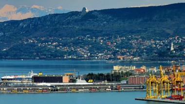 Trieste primo porto di Italia per il 2016