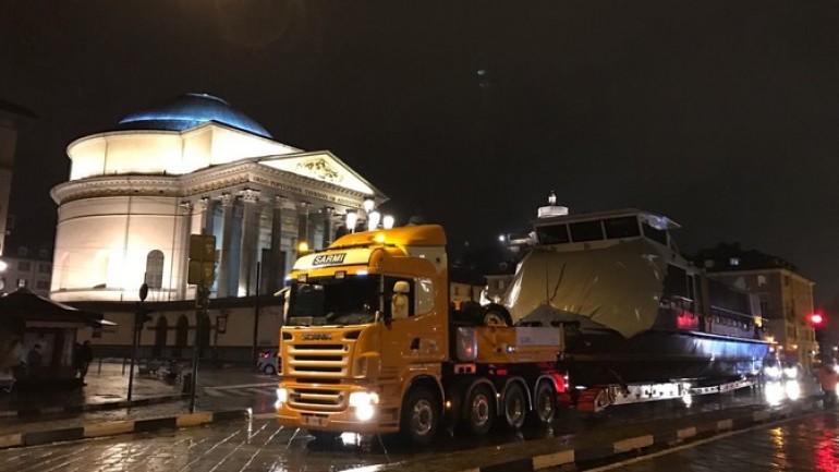 Scania e Sarmi: trasporto eccezionale a Torino 