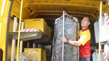 DHL presenta le soluzioni per fashion e ecommerce